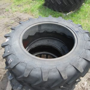 Michelin 13.6R28 (T1035)